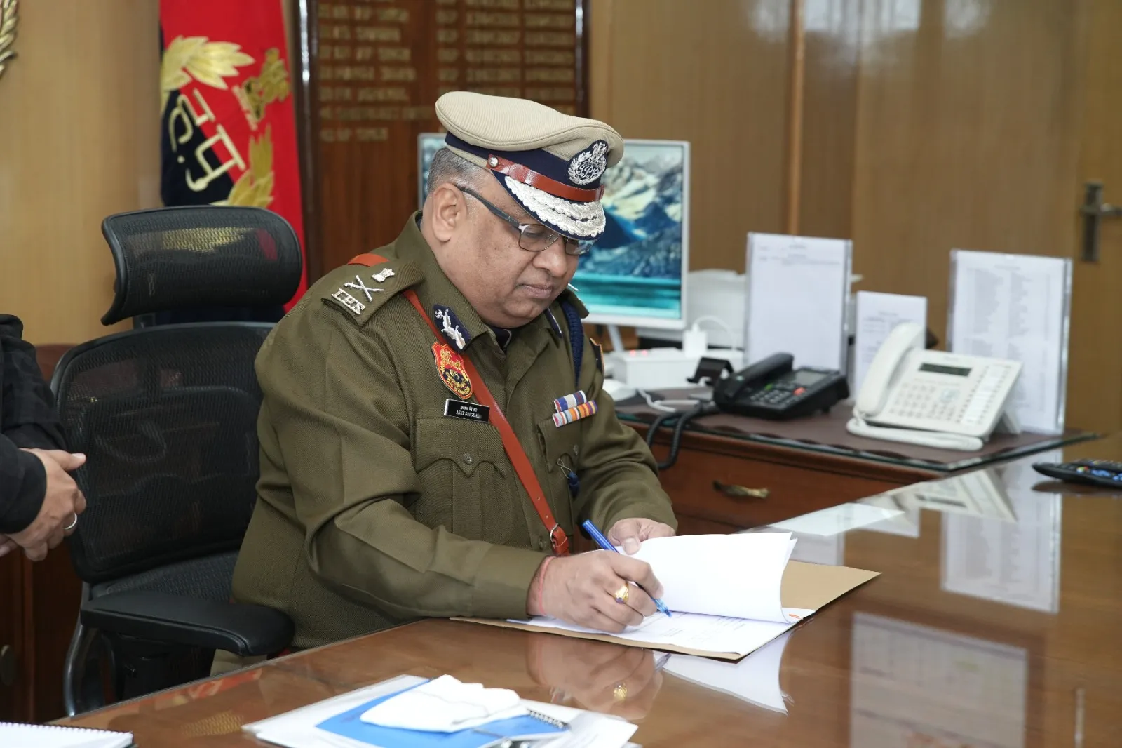 DGP 