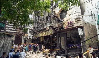 delhi-fire_medium_1554_21