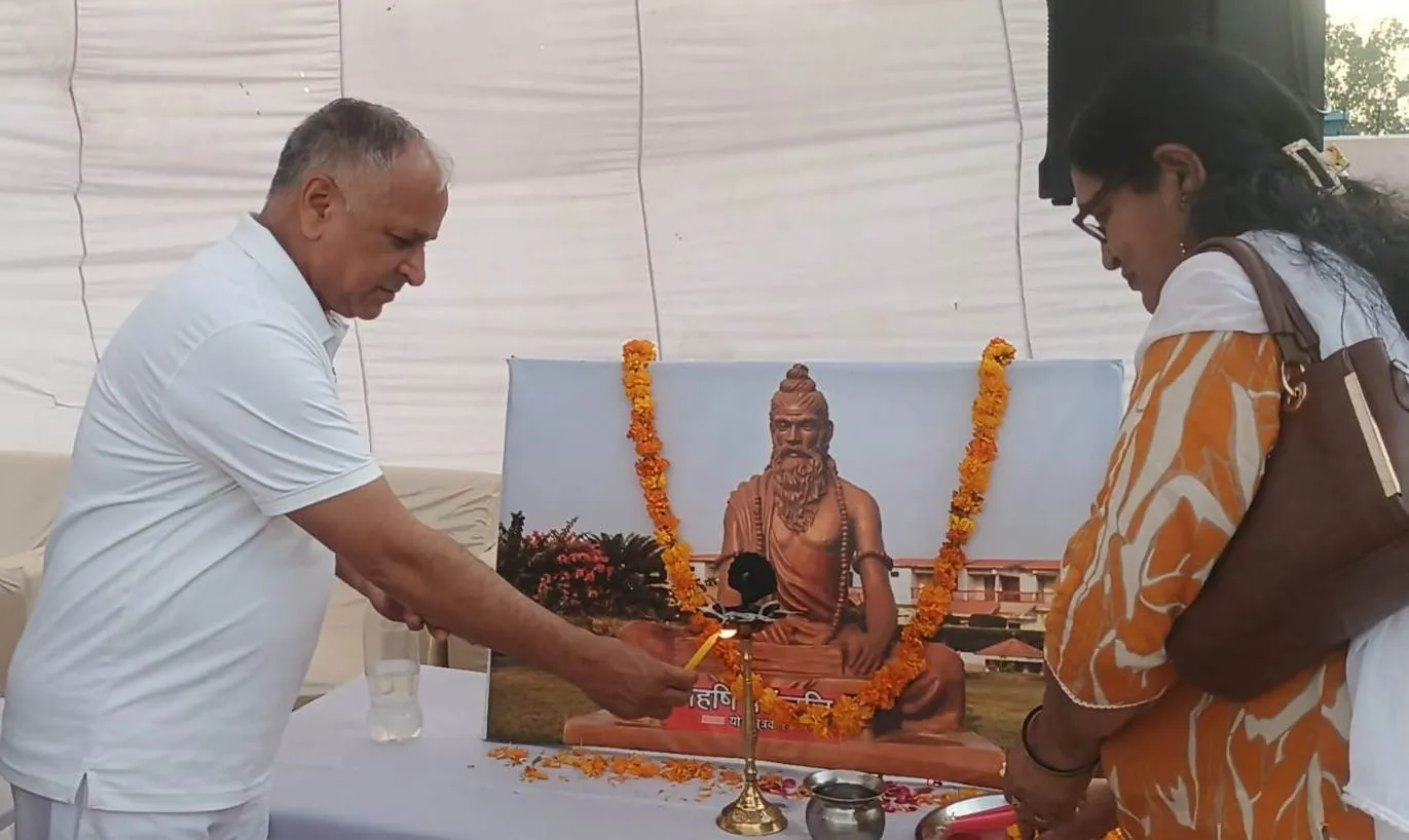 Yog Diwas Hodal (2)