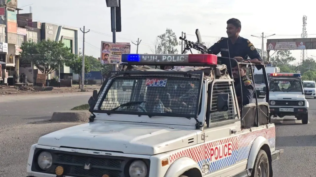 nuh police car 2