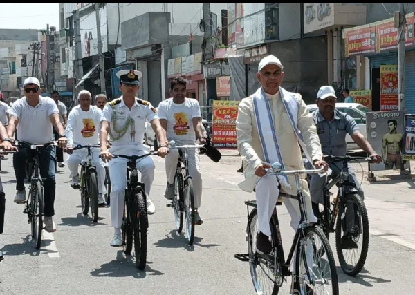 देश की मुद्रा स्फीति को मजबूत बनाने के लिए स्वदेशी खरीददारी करके भारत को विकसित राष्ट्र बनाने में योगदान दें नागरिक : आचार्य डा. देवव्रत