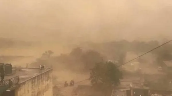 Firozepur Jhirka News: तूफान से उड़ी लोहे की टीन कटकर 12वीं के छात्र की मौत, गांव भोंड में पसरा मातम