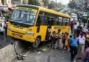 Gurugram News: ड्राइवर ने डिवाइडर पर चढ़ा दी बस, हादसा टला 