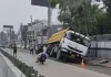 Gurugram News: बारिश के बाद गुरुग्राम की सड़कों का ‘परीक्षा परिणाम’: ट्रक धंसा, 10 फीट गड्ढा खुला, सिस्टम गायब