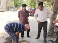 Faridabad News : निगम कमिश्नर धीरेंद्र खड़गटा ने अधिकारियों को दिए निगम क्षेत्र में चल रहे सीवर, नालियों और नालों की सफाई के कार्य का निरीक्षण करने के निर्देश 