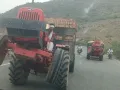 Nuh/Taudu News: नूंह जिले की मशहूर घाटी में 'मौत का तांडव' करते ओवरलोड ट्रैक्टर: दो पहियों पर हवा में झूल रही जिंदगी, कभी भी गहरी खाई में गिर सकता है काल