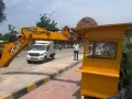 Gurugram News: फुटपाथ पर कब्जा :  प्रमुख सड़कों पर 100 से अधिक खोखे व अस्थाई स्ट्रक्चर तोड़े 