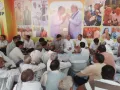 Palwal/Hodal News: होडल की पूर्व विधायक रामरतन की धर्मपत्नी एवं वर्तमान विधायक हरेंद्र सिंह की माताजी गिर्राजो देवी के निधन पर शोक व्यक्त करने पहुंचे जनप्रतिनिधि एवं सामाजिक कार्यकर्ता 