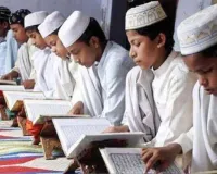 Lucknow News: मदरसा बोर्ड के मेधावियों को योगी सरकार करेगी सम्मानित, टॉप-3 छात्रों को मिलेगा टैबलेट