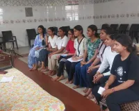 Faridabad News : आर्य वीरांगना शिविर में बेटियाँ सीख रही हैं आत्मरक्षा और संस्कार