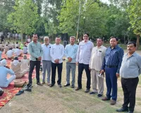Faridabad News : नगर निगम फरीदाबाद द्वारा आयुष विभाग के सहयोग से रोज गार्डन में योग शिविर का आयोजन