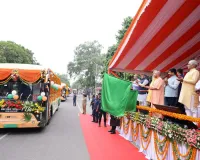 Uttar Pradesh News: सीएम योगी ने नोएडा, ग्रेटर नोएडा व यीडा क्षेत्र में जेवर एयरपोर्ट तक संचालित होने वाली 45 इलेक्ट्रिक व 3 हाइड्रोजन बसों को किया फ्लैग ऑफ