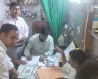 Faridabad News: मुख्यमंत्री उडन दस्ता फरीदाबाद द्वारा थाना सारन क्षेत्र में बिना वैध डिग्री के क्लीनिक चलाने, प्रतिबंधित दवाएं व करीब 45 MTP रखने के सम्बंध में स्वास्थ्य विभाग की ट्रिम के साथ मारा छापा