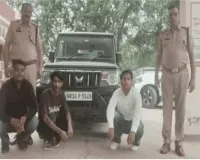 Gurugram News : बोलेरो के बोनट पर बैठकर स्टंट करने के तीन आरोपी गिरफ्तार 