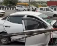 Gurugram News: सरिया से भरे टेंपो में घुसी कार, चालक के आरपार हो गए सरिया 