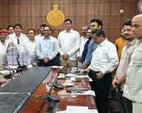 Nuh Mewat News: जिला निर्वाचन अधिकारी ने राजनीतिक दलों के बूथ लेवल एजेंटों को प्रारूप मतदाता सूची की प्रतियां सौंपी