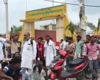 Kaithal Pundari News: ढांड में अध्यापक पर छात्रा से छेड़छाड़ के आरोप, परिजनों ने स्कूल में किया हंगामा