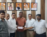 Pataudi Gurugram News: कृषि कार्य के दौरान उंगली कटने पर किसान को मिली 75 हजार रुपये की आर्थिक सहायता