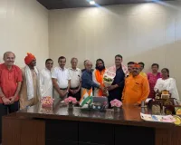 Faridabad News : आर्य केन्द्रीय सभा द्वारा योगिराज डॉ. ओमप्रकाश महाराज एवं डॉ. संदीप योगाचार्य का स्वागत
