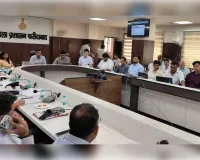 Faridabad News: लंबित शिकायतों का एक सप्ताह में समाधान कर रैंकिंग सुधारें अधिकारी : डीसी आयुष सिन्हा