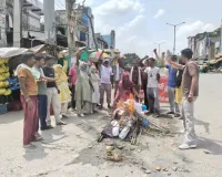 Narnaul News: 27 दिन से सफाई कर्मचारी हड़ताल पर, सरकार के पुतले की निकाली शव यात्रा