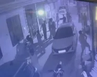 Gurugram News: पार्किंग को लेकर कहासुनी के बाद युवकों का उत्पात, गाड़ियों और मकान के शीशे तोड़े
