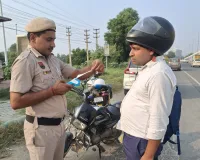 Gurugram/Manesar News: मानेसर पुलिस की सख्ती, ट्रैफिक नियमों के उल्लंघन पर चालान काटे