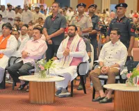 Gurugram News: गुरुग्राम में सीएम सैनी ने कार्यकर्ताओं के साथ सुनी ‘मन की बात’, पौधारोपण कर दिया स्वच्छता का संदेश