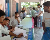 Palwal News : सेवा सेतु कैंपों से पात्र परिवारों को घर द्वार के नजदीक मिल रहा सरकार की अंत्योदय उत्थान योजनाओं का लाभ