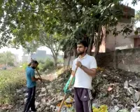 Faridabad News : तालाब की सफाई कर मिसाल कायम कर रहे युवक, 17 दिन से कर रहे प्रयास