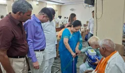 Faridabad News : नगर निगम में दिव्यांगजनों एवं जरूरतमंद नागरिकों के लिए विशेष स्वास्थ्य जांच एवं सहायक उपकरण वितरण शिविर आयोजित