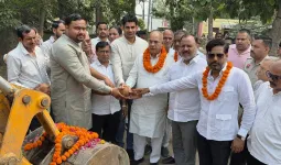 Faridabad News : बड़ी सीवर लाइन परियोजना का शुभारंभ, हजारों लोगों को मिलेगा लाभ: मूलचंद शर्मा, विधायक