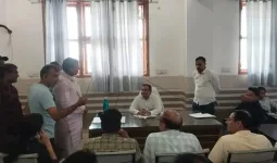 Narnaul News: नांगल चौधरी में बधाई के नाम पर 11 हजार की वसूली से भड़के लोग, एसडीएम को सौंपा ज्ञापन