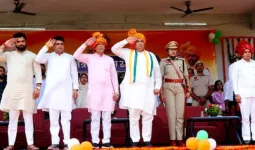 Gurugram News: मानेसर में एमएलए मुकेश शर्मा ने किया ध्वजारोहण, स्वतंत्रता दिवस समारोह में गूंजे भारत माता के जयकारे