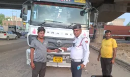 Gurugram News: ट्रैफिक नियमों की अनदेखी पर गुरुग्राम पुलिस सख्त, 4706 वाहन चालकों पर कार्रवाई