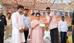 Narnaul News: स्वास्थ्य मंत्री आरती सिंह राव ने कनीना में सेवा संकल्प अभियान का किया शुभारंभ, मोहनपुर और कोका गांव को दी 90 लाख के विकास कार्यों की सौगात
