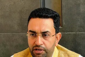 बुजुर्गों के सम्मान के लिए अभय सिंह चौटाला के नेतृत्व में इनेलो उतरेगी सडक़ पर: डॉ नवीन नैन भालसी