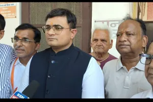 Firozpur Jhirka news: प्रतिबंधित पशु की कुर्बानी करने से परहेज करें मेवात के लोग : एसपी