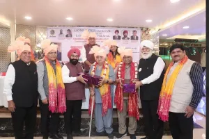 Palwal News : लायंस क्लब पलवल ने मनाया अपना 50वां स्थापना दिवस, दो चार्टर हुए सम्मानित
