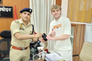 Uttar Pradesh News: ऑस्ट्रेलियाई इन्फ्लुएंसर हुआ 'सीएम योगी की पुलिस' का मुरीद 