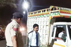 Firozpur Jhirka News: नंबर प्लेट छिपाकर वाहन चलाने वालों पर होगा आपराधिक मुकदमा दर्ज : एसडीएम लक्ष्मीनारायण