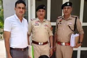 Kaithal News: जमीन बेचने के नाम पर 80 लाख रुपए ठगी मामले में इकनॉमिक सैल द्वारा अन्य आरोपी काबू, 5 आरोपी पहले किए जा चुके गिरफ्तार। 
