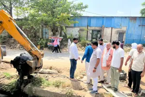 Gurugram News: मानेसर गांव को जल्द मिलेंगे 6 नए ट्यूबवेल, सीनियर डिप्टी मेयर ने दिए निर्देश