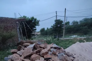 Mewat News: तावड़ू में अवैध खनन पर फिर उठे सवाल, निजी भूमि पर खनन के पत्थर डालकर कब्जे का आरोप