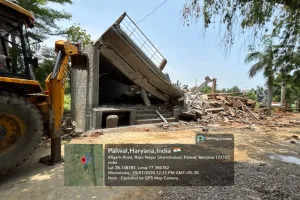 Palwal News : जिला नगर योजनाकार, पलवल द्वारा पलवल में हो रहे अवैध निर्माण पर आज फिर पीला पंजा