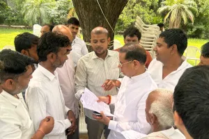 Faridabad News : खुले दरबार में मंत्री राजेश नागर ने सुनीं जन समस्याएं, अधिकांश का मौके पर समाधान