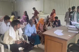 Rewari News: मुख्यमंत्री नायब के निर्देश पर ग्राम सभाओं के माध्यम से शुरू हुआ लंबित आय सत्यापन कार्य : डॉ. सतीश 