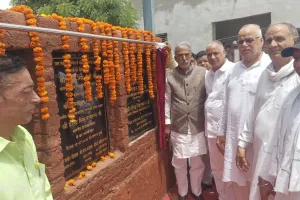 Palwal News: केंद्रीय सहकारिता राज्य मंत्री कृष्णपाल गुर्जर ने पिंगोड़ गांव में 2 करोड़ 63 लाख रुपये के विकास कार्यों का किया शिलान्यास
