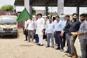 Mewat/ Firozepur Jhirka News: नौ लाख रुपये प्रतिमाह की लागत से शहर में शुरू हुई डोर-टू-डोर कूड़ा उठाने की सेवा
