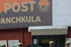 Panchkula News: डिलीवरी बॉय से मोबाइल छीनकर भागे 4 शातिर स्नैचर 24 घंटे के भीतर गिरफ्तार, छीना गया मोबाइल और वारदात में इस्तेमाल ई-रिक्शा बरामद कर  आज जेल भेजा 